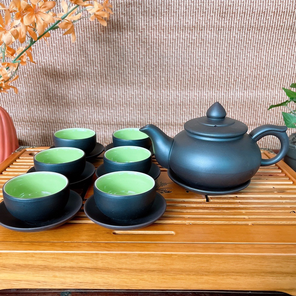 Bộ ấm trà gốm sứ